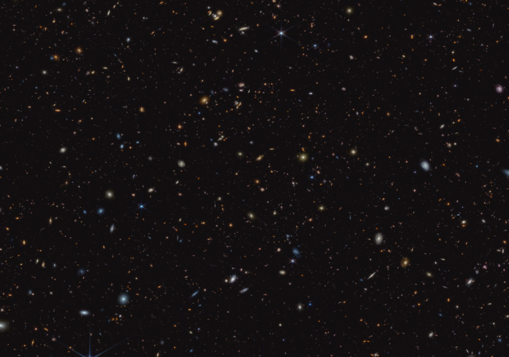 "Deep Field" billede af et mørkt sted i universet, taget med JWST. På billedet ses over 45.000 galakser!